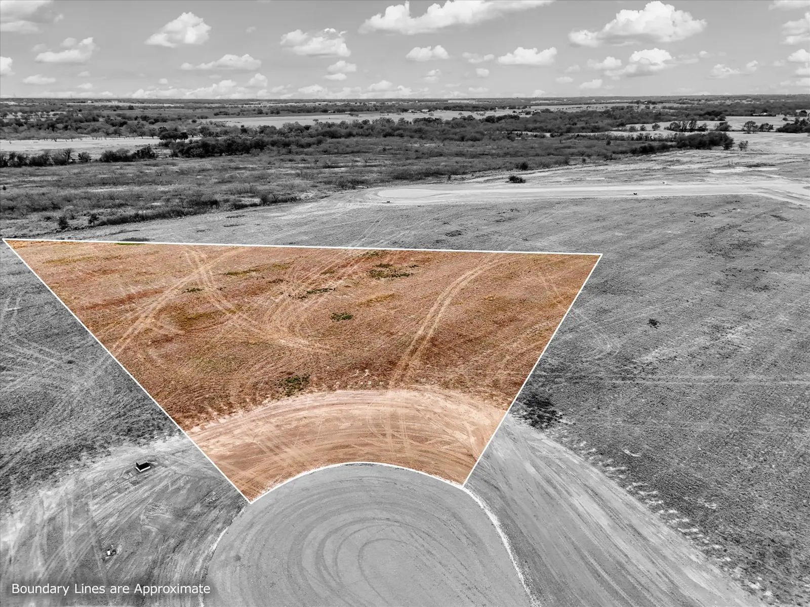 Aerial photo of Lot 27 at The Elms in Elm Mott, Texas, with the lot outlined