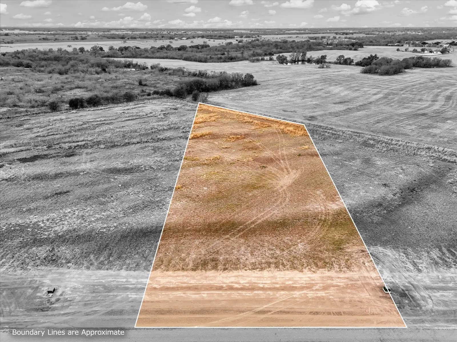 Aerial photo of Lot 37 at The Elms in Elm Mott, Texas, with the lot outlined